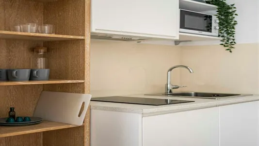 Rooms in Madrid Centro - photo 6