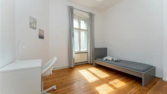 Rooms in Berlin Friedrichshain-Kreuzberg - photo 3
