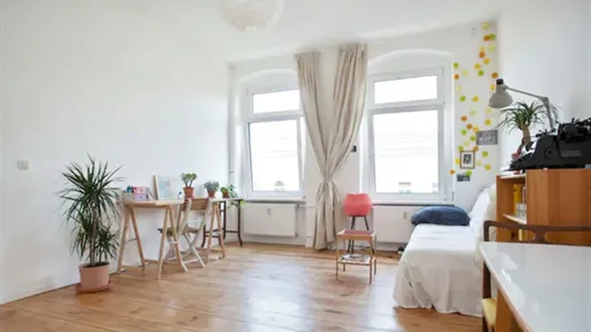 Apartments in Berlin Mitte - photo 4