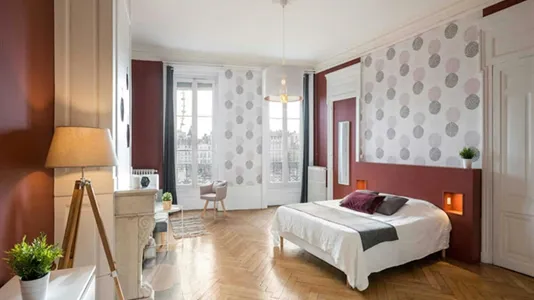 Rooms in Lyon - photo 4