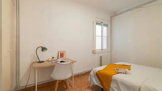 Rooms in Barcelona Eixample - photo 2