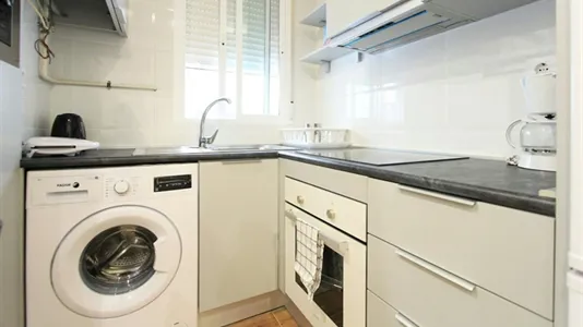 Rooms in Madrid Centro - photo 8