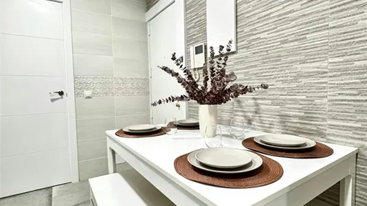 Rooms in Madrid Chamartín - photo 9