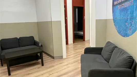 Rooms in Barcelona Eixample - photo 9