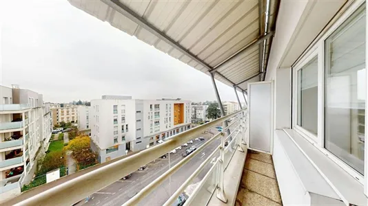 Apartments in Lyon - photo 9