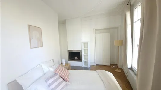 Rooms in Paris 8ème arrondissement - photo 5
