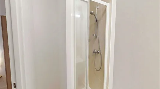 Rooms in Paris 15ème arrondissement - photo 7