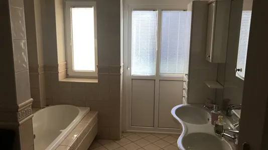 Rooms in Besnica - photo 6