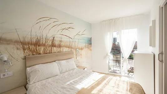 Apartments in Los Claveles - photo 2