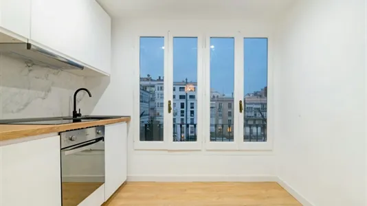 Rooms in Barcelona Eixample - photo 6
