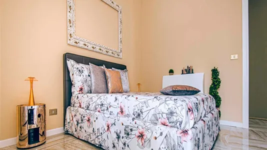 Rooms in Milano Zona 2 - Stazione Centrale, Gorla, Turro, Greco, Crescenzago - photo 3