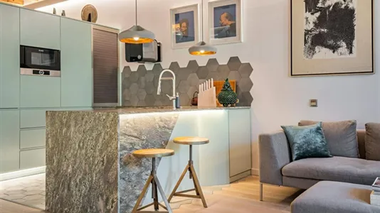 Apartments in Barcelona Eixample - photo 4