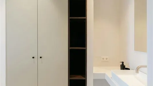 Rooms in Alfara del Patriarca - photo 9