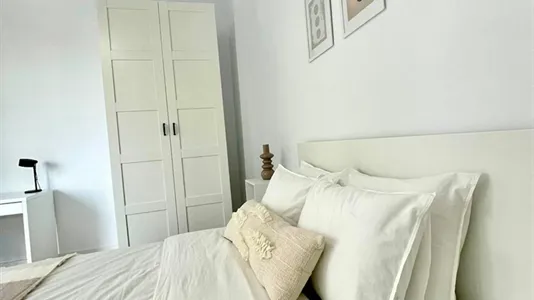 Rooms in Madrid Salamanca - photo 9