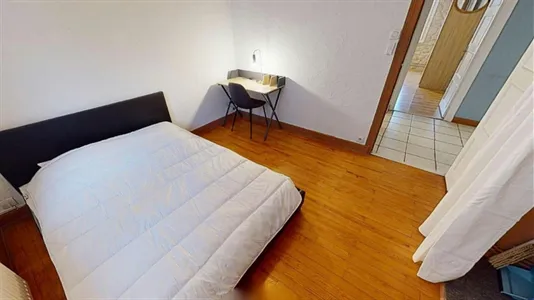 Rooms in Grenoble - photo 3