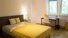 Room for rent, Frankfurt (region), &lt;span class=&quot;blurred street&quot; onclick=&quot;ProcessAdRequest(14006073)&quot;&gt;&lt;span class=&quot;hint&quot;&gt;See streetname&lt;/span&gt;[xxxxxxxxxxxxx]&lt;/span&gt;