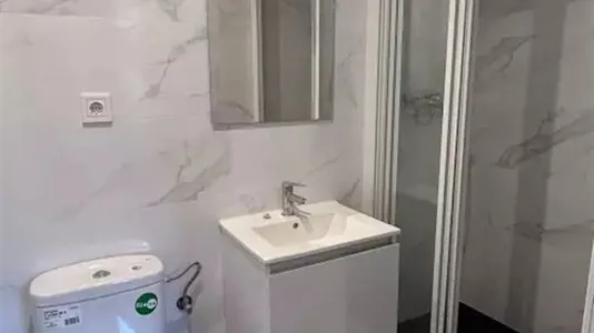 Rooms in Barcelona Eixample - photo 5