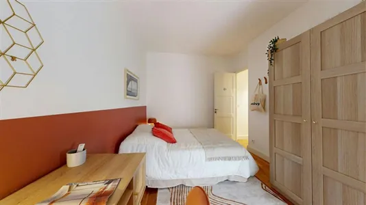 Rooms in Paris 8ème arrondissement - photo 3
