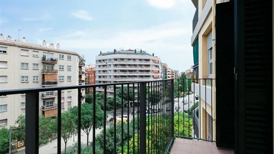 Apartments in Barcelona Eixample - photo 2