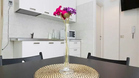 Rooms in Milano Zona 8 - Fiera, Gallaratese, Quarto Oggiaro - photo 10