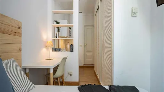 Rooms in Madrid Centro - photo 5