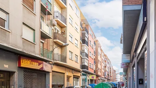 Rooms in Zaragoza - photo 8