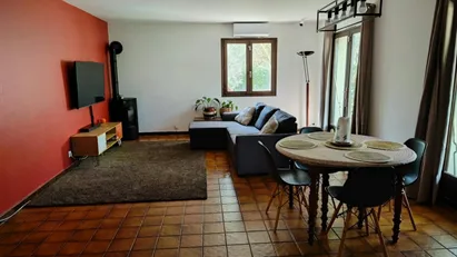 Room for rent in Nîmes, Occitanie