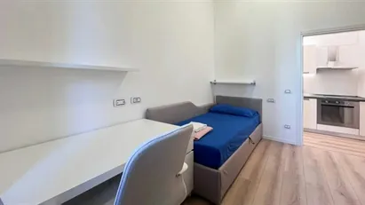 Room for rent in Milano Zona 8 - Fiera, Gallaratese, Quarto Oggiaro, Milan