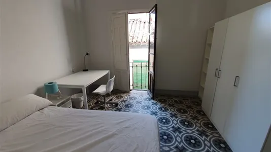Rooms in Granada - photo 5