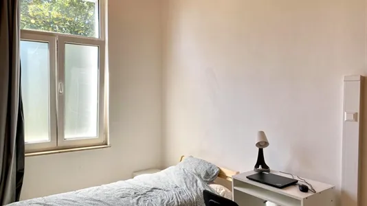Rooms in Brussels Schaarbeek - photo 9