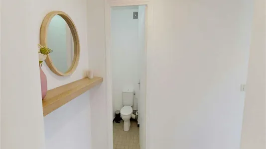 Rooms in Lyon - photo 6