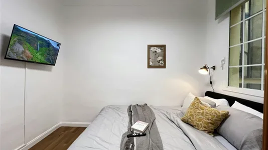 Rooms in Madrid Centro - photo 3