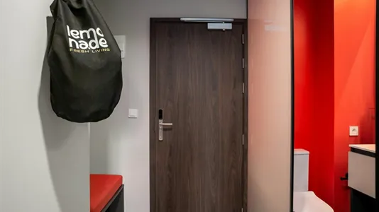 Rooms in Santiago de Compostela - photo 3