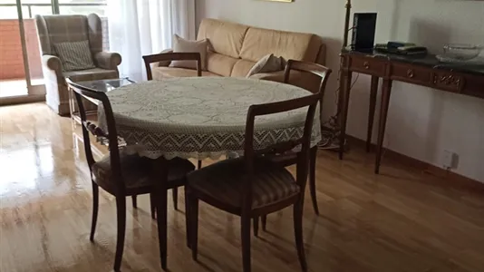 Rooms in Barcelona Eixample - photo 4