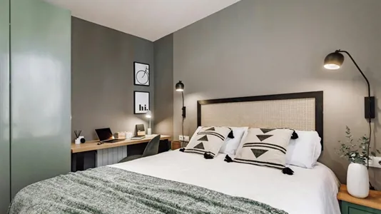Rooms in Barcelona Eixample - photo 3