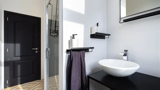 Rooms in Charleroi - photo 4