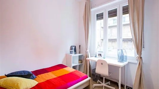 Rooms in Milano Zona 8 - Fiera, Gallaratese, Quarto Oggiaro - photo 5