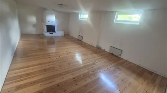 Houses in Järfälla - photo 8