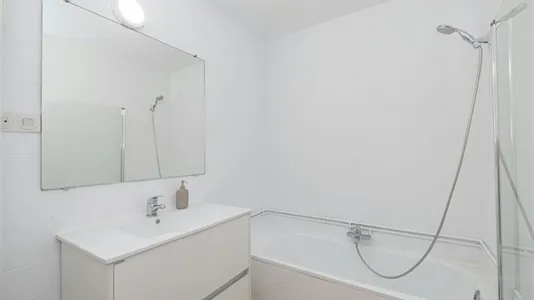 Rooms in Madrid Chamartín - photo 7