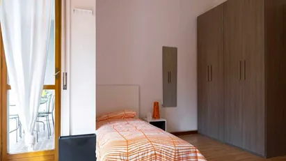 Room for rent in Milano Zona 4 - Vittoria, Forlanini, Milan