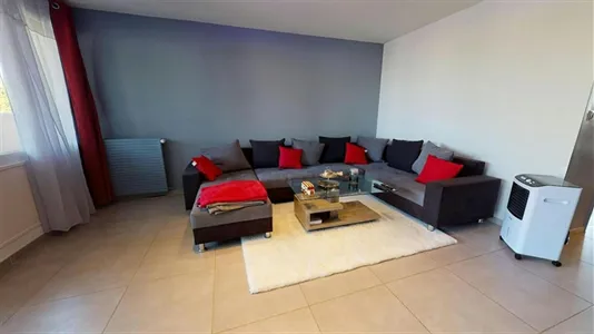 Apartments in Lyon - photo 3