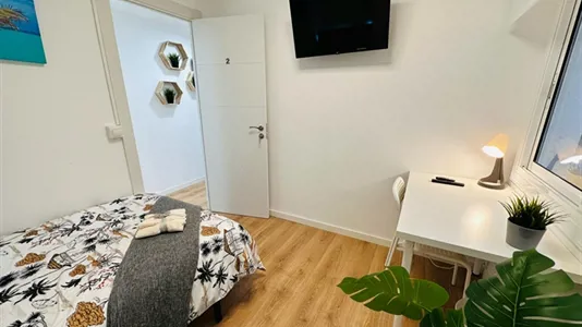 Rooms in Zaragoza - photo 2