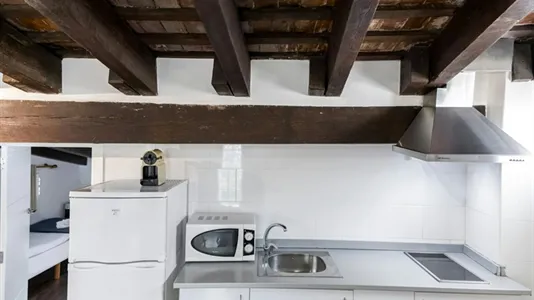 Apartments in Valencia Ciutat Vella - photo 6