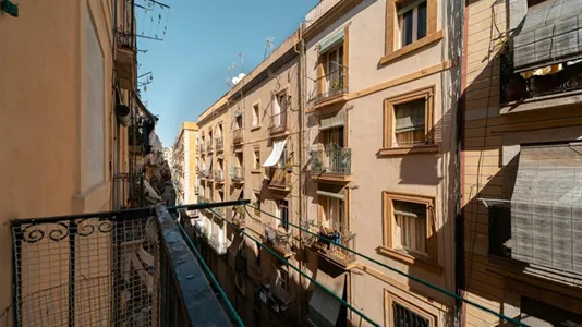 Rooms in Barcelona Ciutat Vella - photo 8