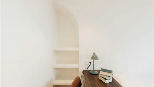 Rooms in Alfara del Patriarca - photo 3