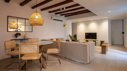 Apartments in Barcelona Ciutat Vella - photo 9