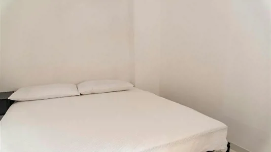 Rooms in Roma Municipio IX – EUR - photo 2