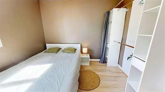 Rooms in Saint-Étienne - photo 2
