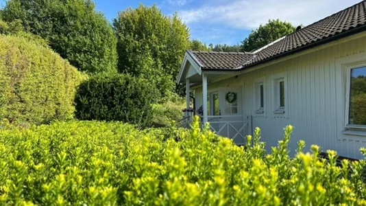 Houses in Borås - photo 1