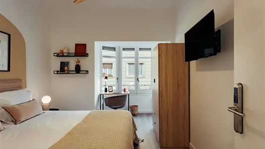 Rooms in Barcelona Sarrià-St. Gervasi - photo 2